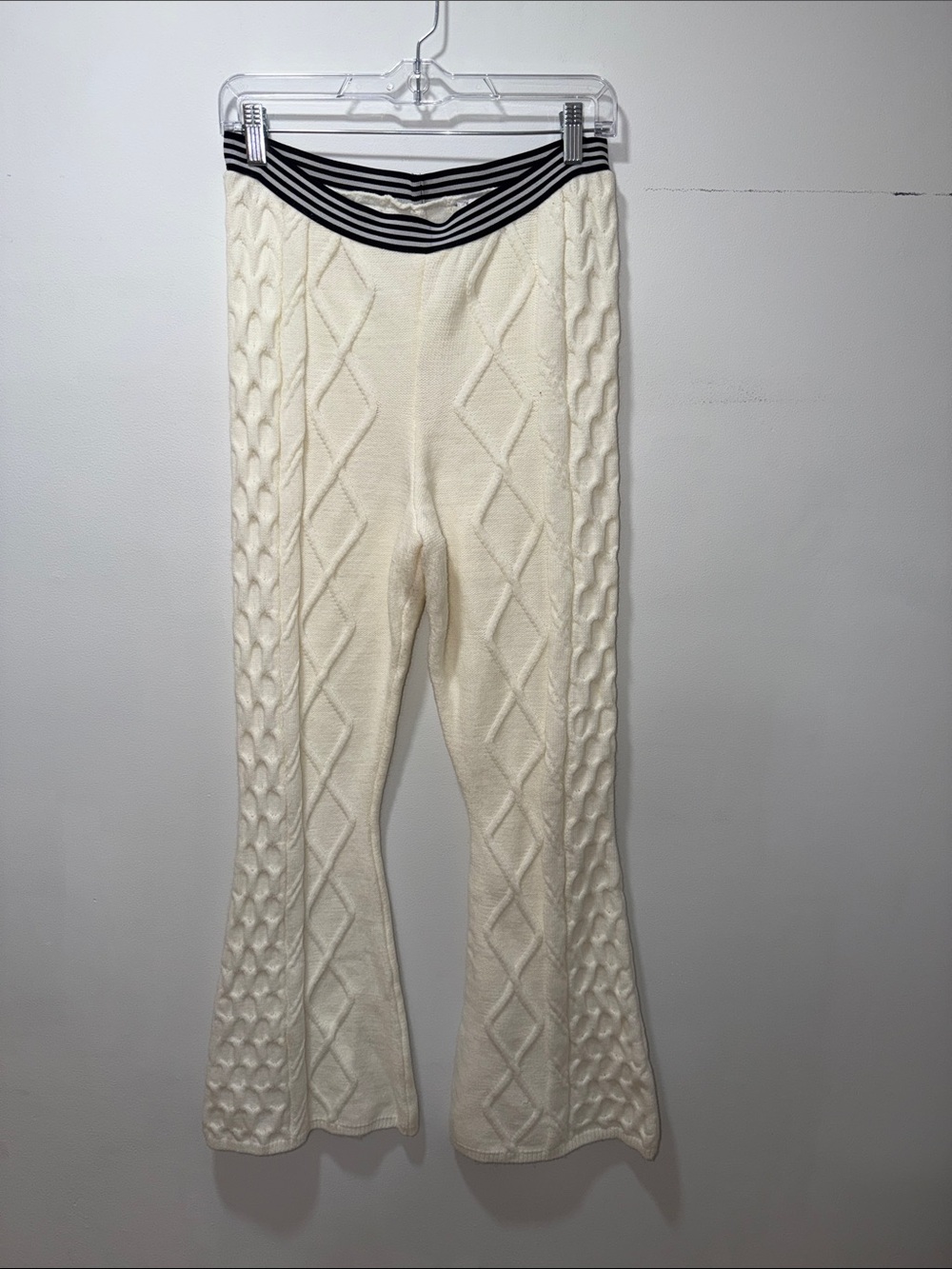 FP MOVEMENT Free People Cream Knit Flare Pants Cable Knit Fisherman Coastal‎ MED